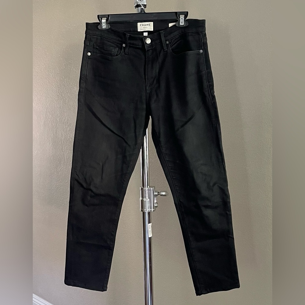Frame L’homme Slim Jeans in Noir. Sz 32.